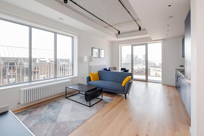1 Bedroom Apartment To Rent In Goodluck Hope Walk, E14