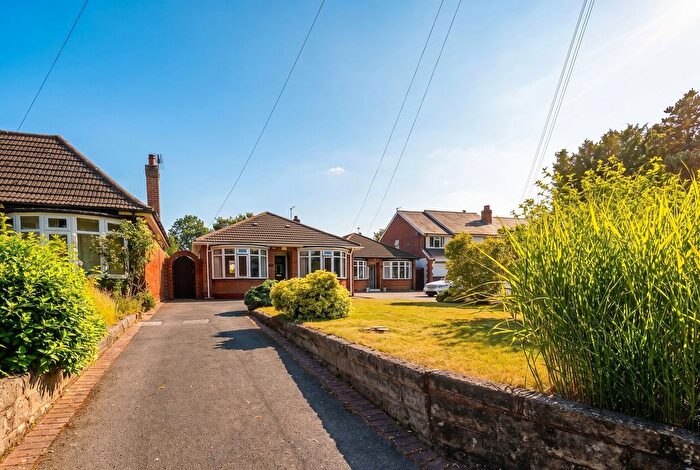 3 Bedroom Bungalow For Sale In Scribers Lane, Hall Green, B28