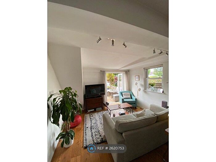 2 Bedroom Maisonette To Rent In Cowper Road, London, SW19