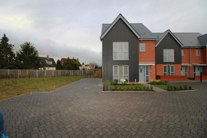 3 Bedroom Detached House To Rent In Minikin Close, Coggeshall, CO6