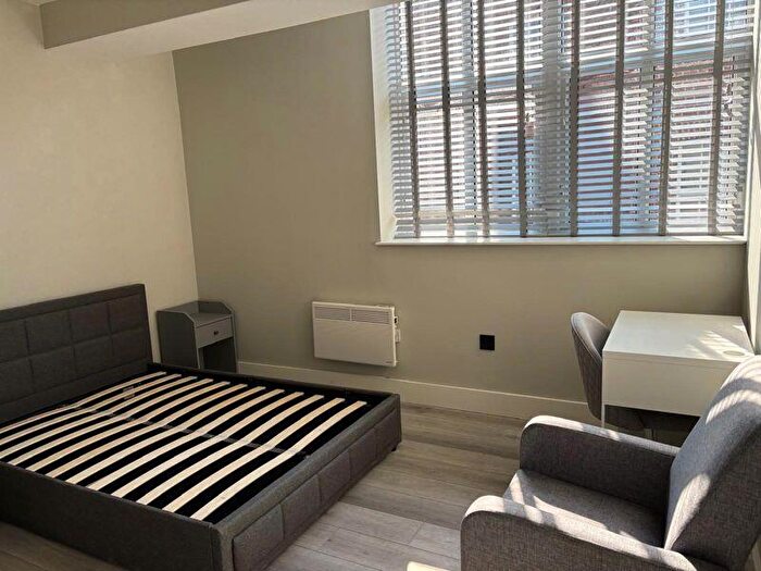1 Bedroom Terraced House To Rent In Wood Street, Bolton, BL1