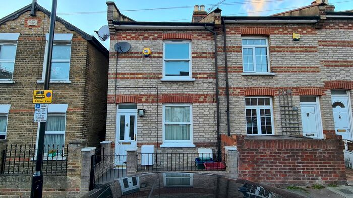 2 Bedroom Terraced House To Rent In Albany Road, Brentford, TW8