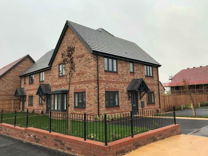 3 Bedroom House To Rent In London Road, Corby, NN17