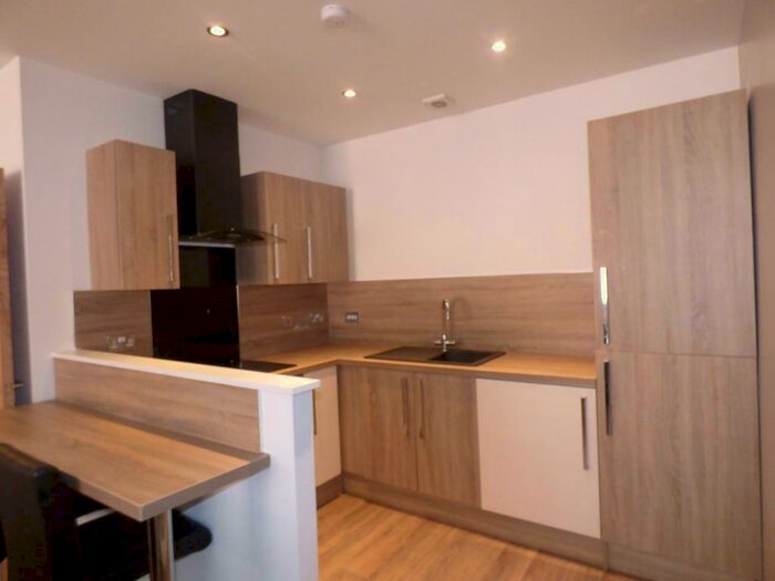 2 Bedroom Apartment To Rent In Warstone Lane, Birmingham, B18