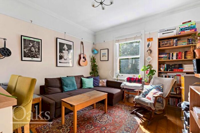 1 Bedroom Flat To Rent In Gleneldon Road, London, SW16