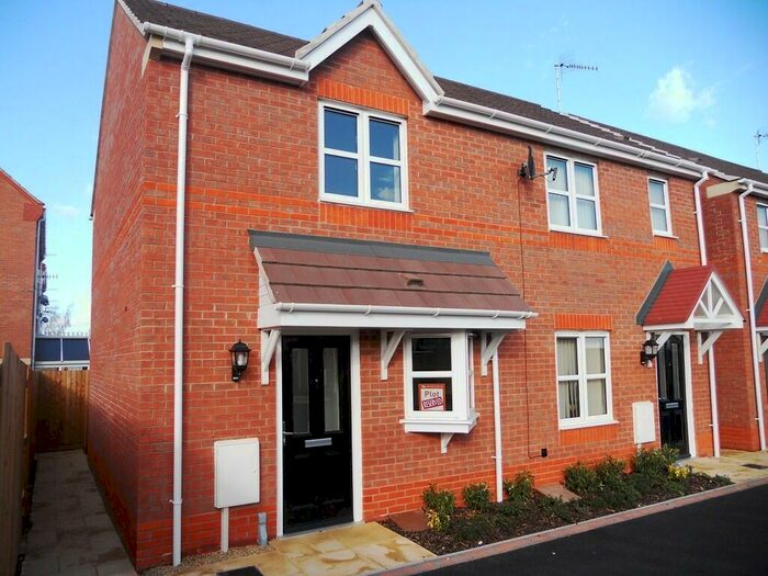 2 Bedroom Semi-Detached House To Rent In Bourne Drive, Langley Mill, NG16