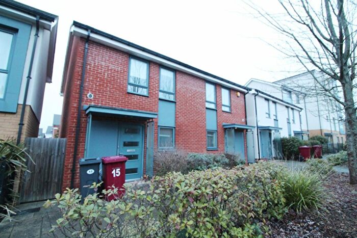 2 Bedroom Semi-Detached House To Rent In Puffin Way, Reading, RG2