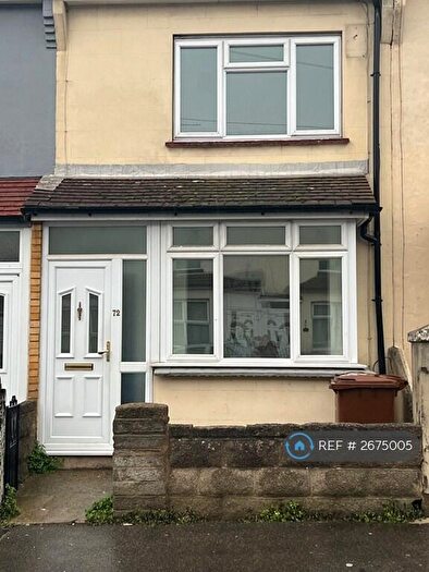 3 Bedroom Terraced House To Rent In Chaucer Road, Gillingham, ME7