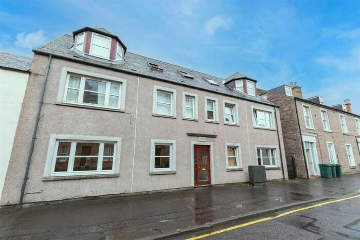 2 Bedroom Flat To Rent In Victoria Street, Perth, Perthshire, PH2