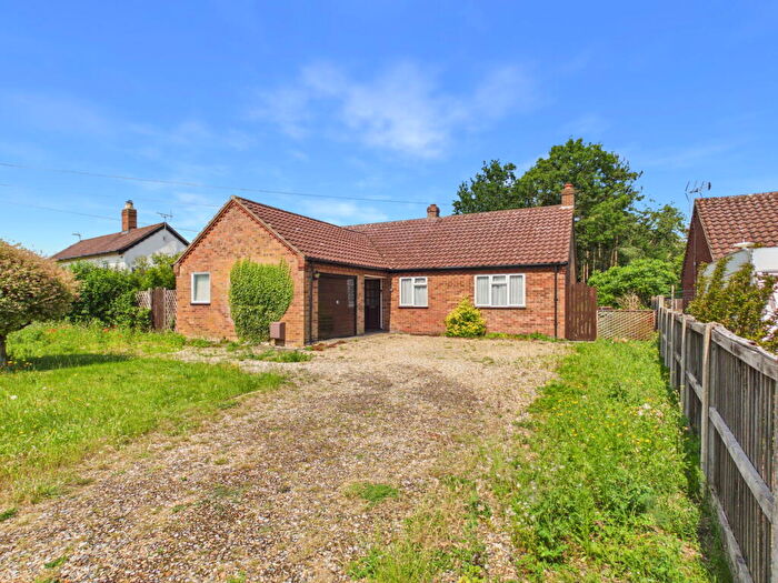 3 Bedroom Detached Bungalow For Sale In Hills Road, Saham Hills, Thetford, IP25