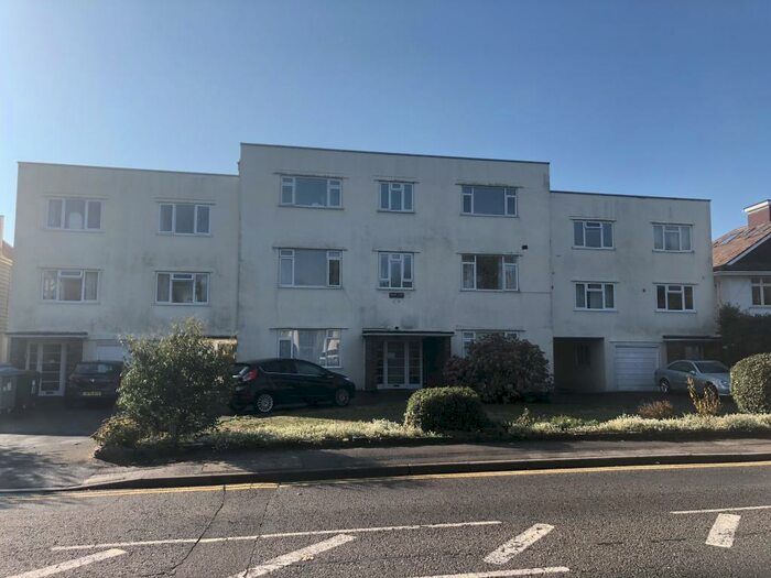 2 Bedroom Apartment To Rent In Belle Vue Road, Bournemouth, BH6