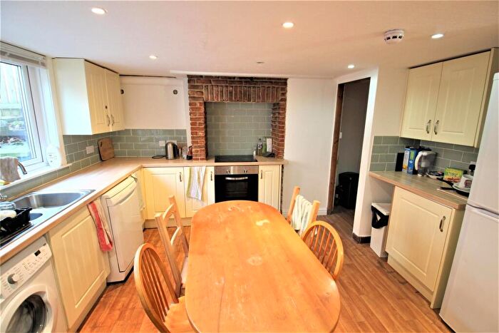 5 Bedroom Terraced House To Rent In Langdale Terrace, Headingley, Leeds, LS6