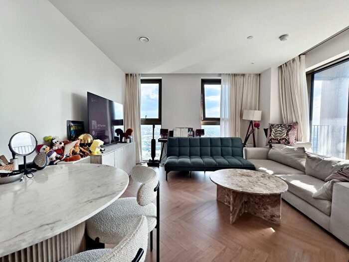 2 Bedroom Flat To Rent In Marsh Wall, London, E14