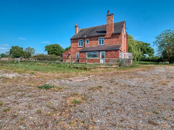 5 Bedroom Detached House To Rent In Spring Farm, Stone Road, Bramshall, Uttoxeter, ST14