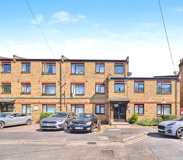 1 Bedroom Flat For Sale In Norman Road, London, E11