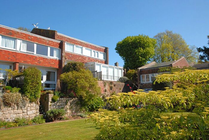 3 Bedroom End Terrace House For Sale In Hillside Street, Hythe, CT21