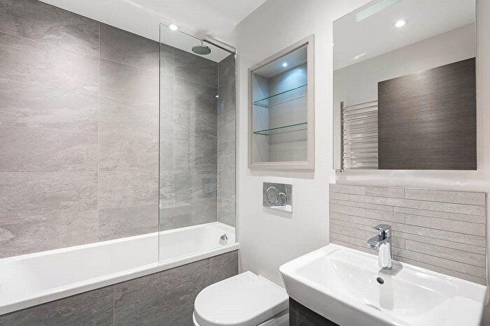 1 Bedroom Flat To Rent In Grayton House, - Fulham Road, Fulham, SW6