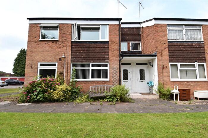 2 Bedroom Maisonette To Rent In St Patricks Close, Birmingham, West Midlands, B14