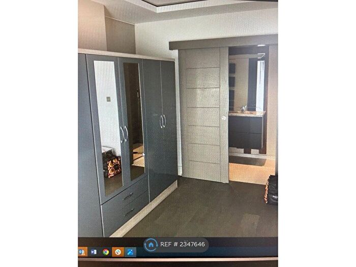 1 Bedroom Flat To Rent In Barnes, London, SW13