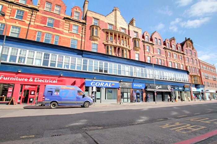 2 Bedroom Apartment To Rent In Oxford Road, Reading, Berkshire, RG1