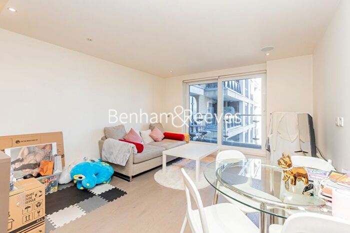 1 Bedroom Flat To Rent In Townmead Road, Imperial Wharf, SW6