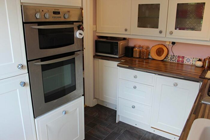 3 Bedroom Terraced House For Sale In Woodbury Avenue, Wells, BA5