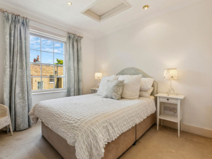 5 Bedroom Terraced House For Sale In Kings Road, London, SW10