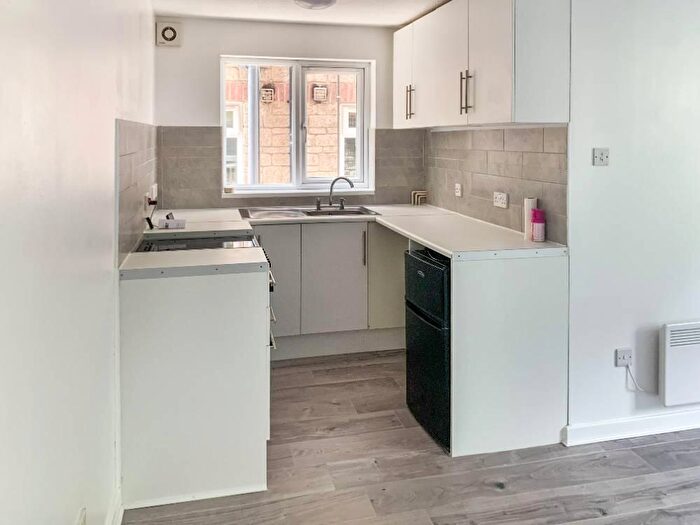 1 Bedroom Flat For Sale In Imberwood Close, Warminster, BA12