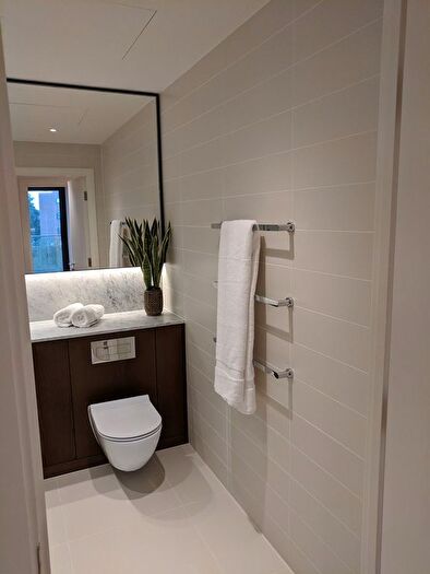 1 Bedroom Flat For Sale In Harbour Avenue, London, SW10