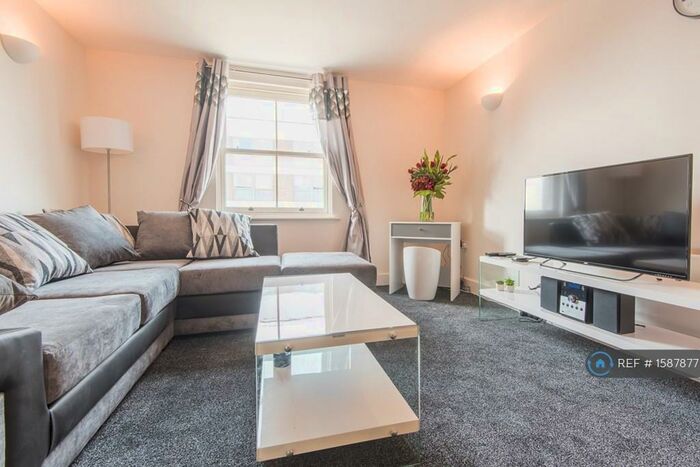 2 Bedroom Flat To Rent In Flagstaff Court, Canterbury, CT1