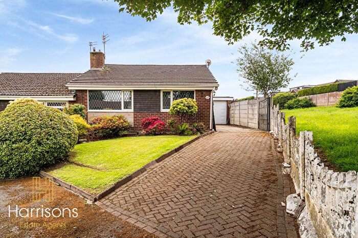 2 Bedroom Semi-Detached Bungalow For Sale In Oakhill Close, Bolton, Lancashire, BL2