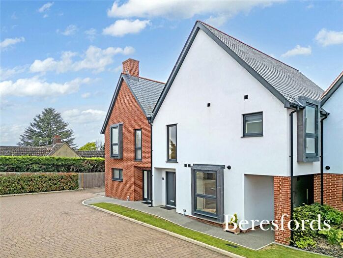 3 Bedroom Semi-Detached House For Sale In Lees Close, Thaxted, CM6