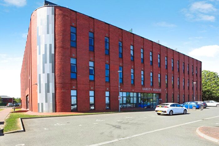 2 Bedroom Flat For Sale In Vicarage Farm Road, Peterborough, PE1