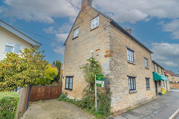 5 Bedroom Semi-Detached House For Sale In High Street, Potterspury, Towcester, Northamptonshire, NN12