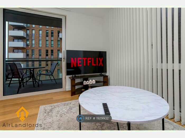 2 Bedroom Flat To Rent In Devons Road, London, E3