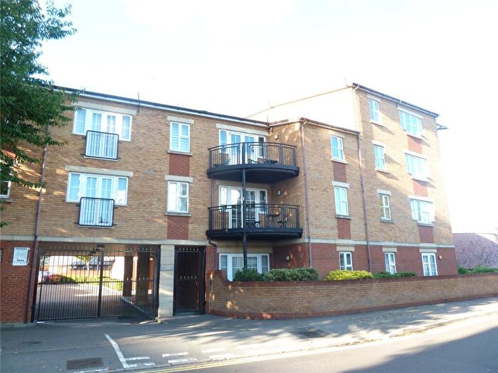 2 Bedroom Apartment To Rent In Magdalena Court, Prewett Street, Bristol, BS1