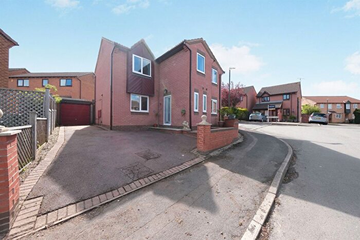 4 Bedroom Detached House For Sale In Courtney Way, Belper, DE56