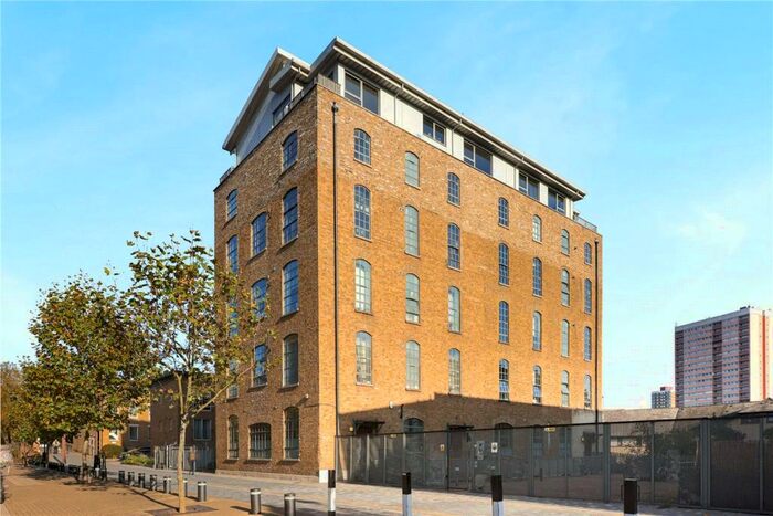 2 Bedroom Flat To Rent In Albany Works, Gunmakers Lane, Bow, London, E3