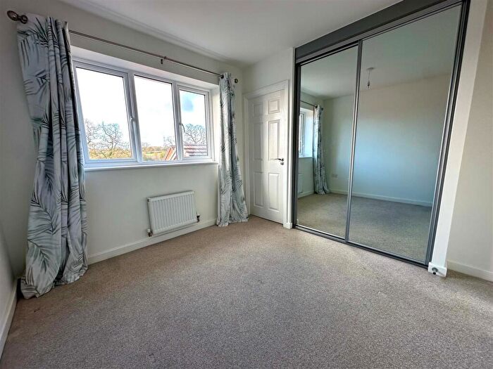 3 Bedroom Property To Rent In Haystack Avenue, Chippenham, SN14