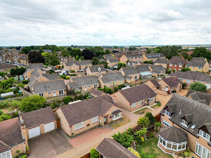 3 Bedroom Detached Bungalow For Sale In Old Forge Gardens, Chatteris, PE16