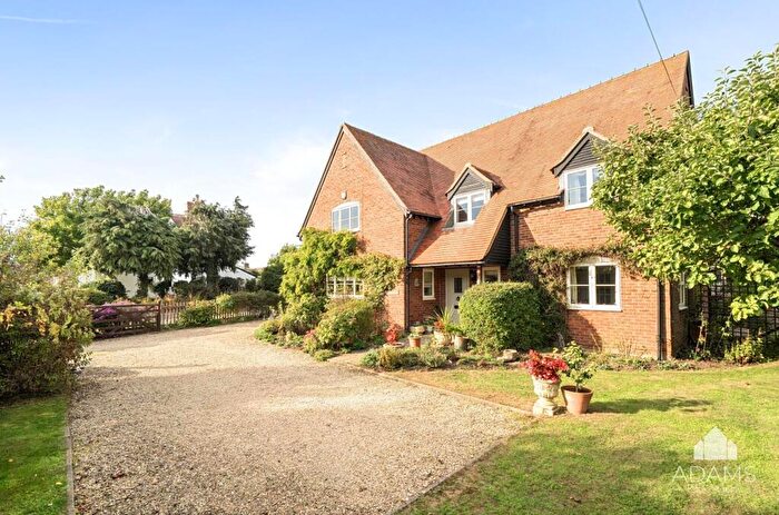 5 Bedroom Detached House For Sale In St. Margarets Road, Alderton, GL20