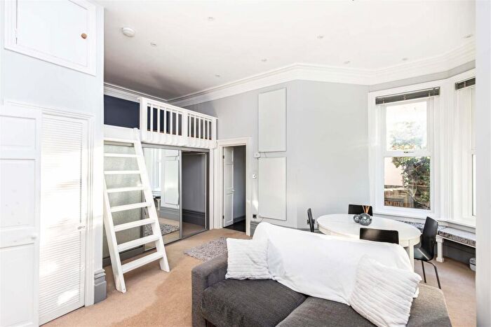 1 Bedroom Flat For Sale In Surrey Road, Bournemouth, BH2