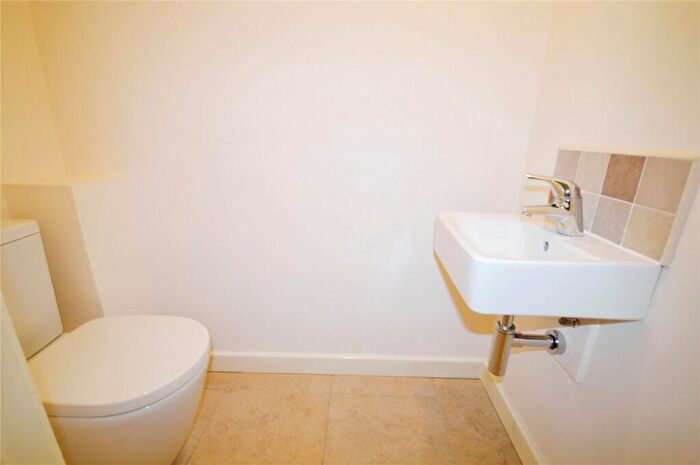 3 Bedroom End Of Terrace House For Sale In Adams Close, Hartshorne, Swadlincote, Derbyshire, DE11