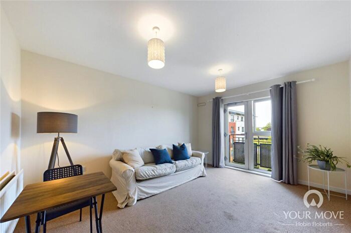 2 Bedroom Flat To Rent In West Cotton Close, Northampton, NN4