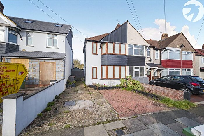 2 Bedroom End Terrace House For Sale In Sutherland Avenue, South Welling, Kent, DA16