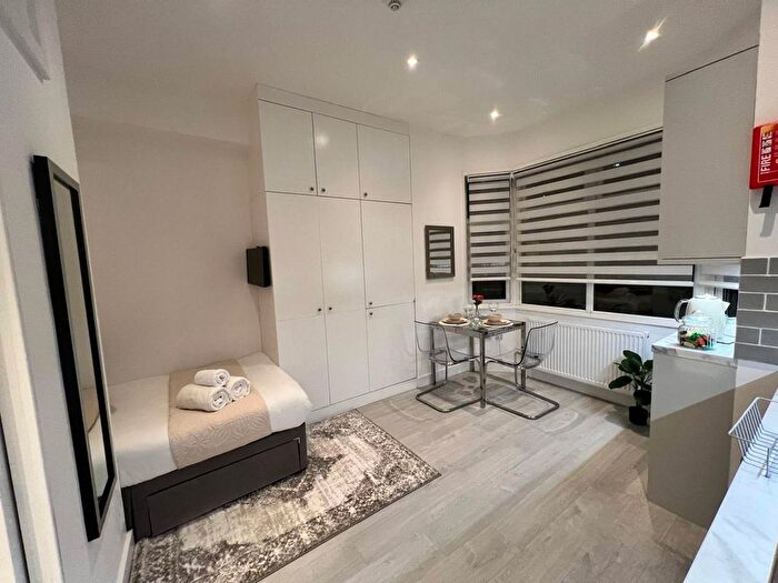 Studio To Rent In Lowlands Road, Harrow, HA1