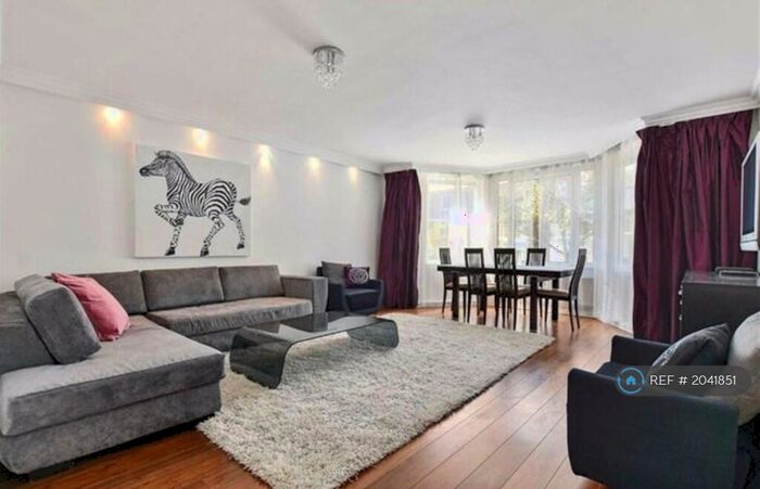 3 Bedroom Flat To Rent In Marlborough Place, London, NW8