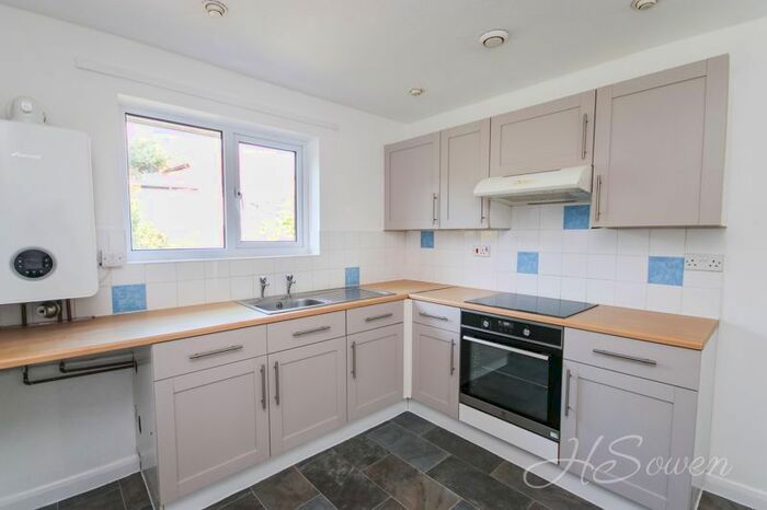 2 Bedroom Flat To Rent In Underidge Road, Paignton, TQ3