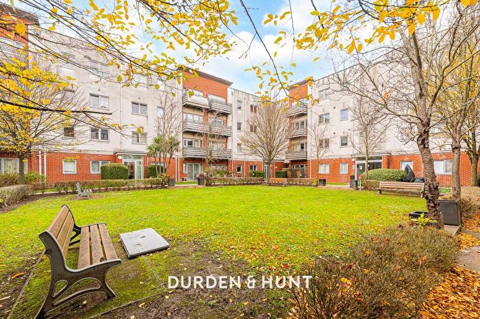 1 Bedroom Flat To Rent In Hawker Place, Cannock Court, E17