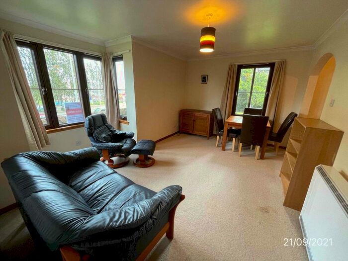 2 Bedroom Flat To Rent In Belmont Gardens, Ashgrove Road, Ground Floor Left, Aberdeen, AB25